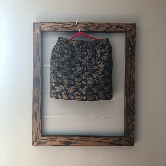 Gold floral mini skirt - Picture 3 of 3